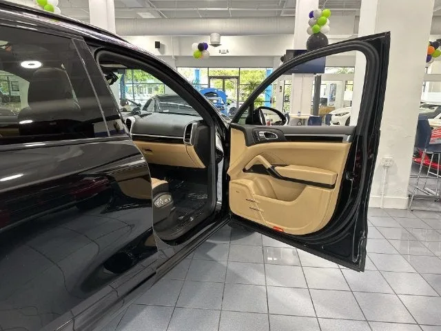 2018 Porsche Cayenne PLATINUM EDITION photo 23