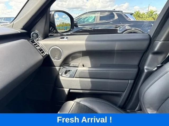 2019 Land Rover Range Rover Sport HSE Dynamic photo 12