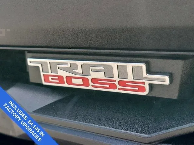 2023 Chevrolet Colorado 4WD Trail Boss photo 12