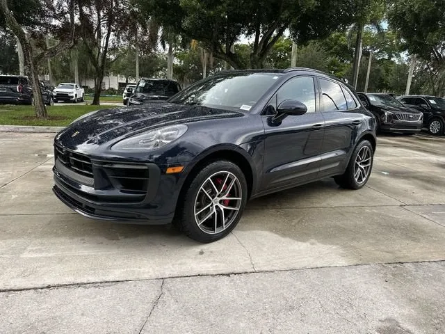 2023 Porsche Macan S photo 21
