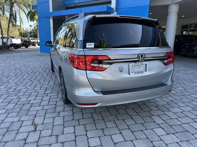 2024 Honda Odyssey Elite photo 35