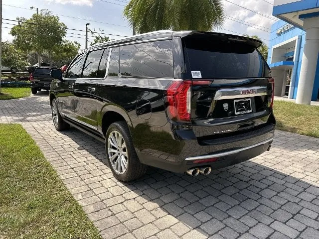 2023 GMC Yukon XL Denali photo 33