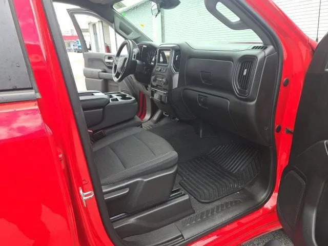 2022 Chevrolet Silverado 1500 Custom photo 16