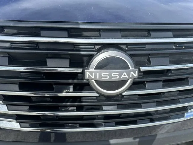 2024 Nissan Rogue SV photo 10