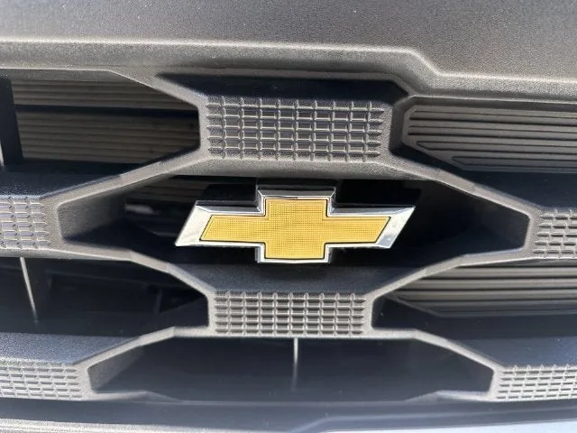 2025 Chevrolet Silverado 1500 Custom photo 10