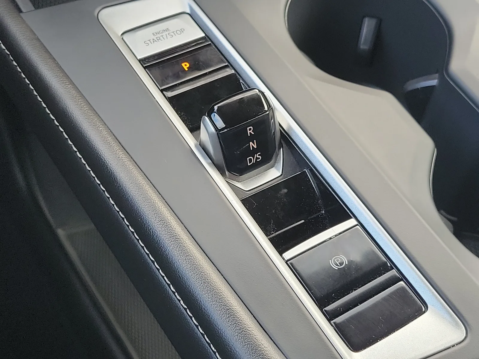 2024 Volkswagen Atlas 2.0T SE photo 32