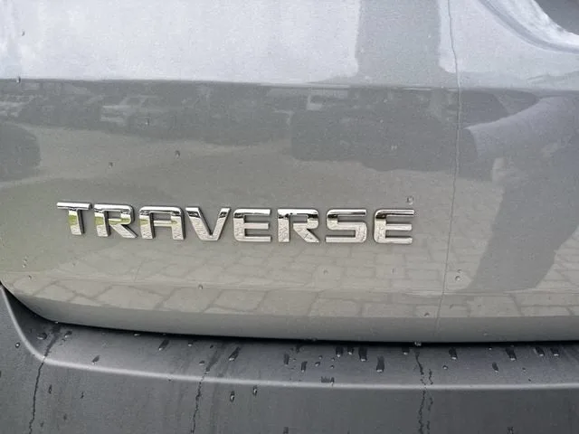 2023 Chevrolet Traverse LS photo 37