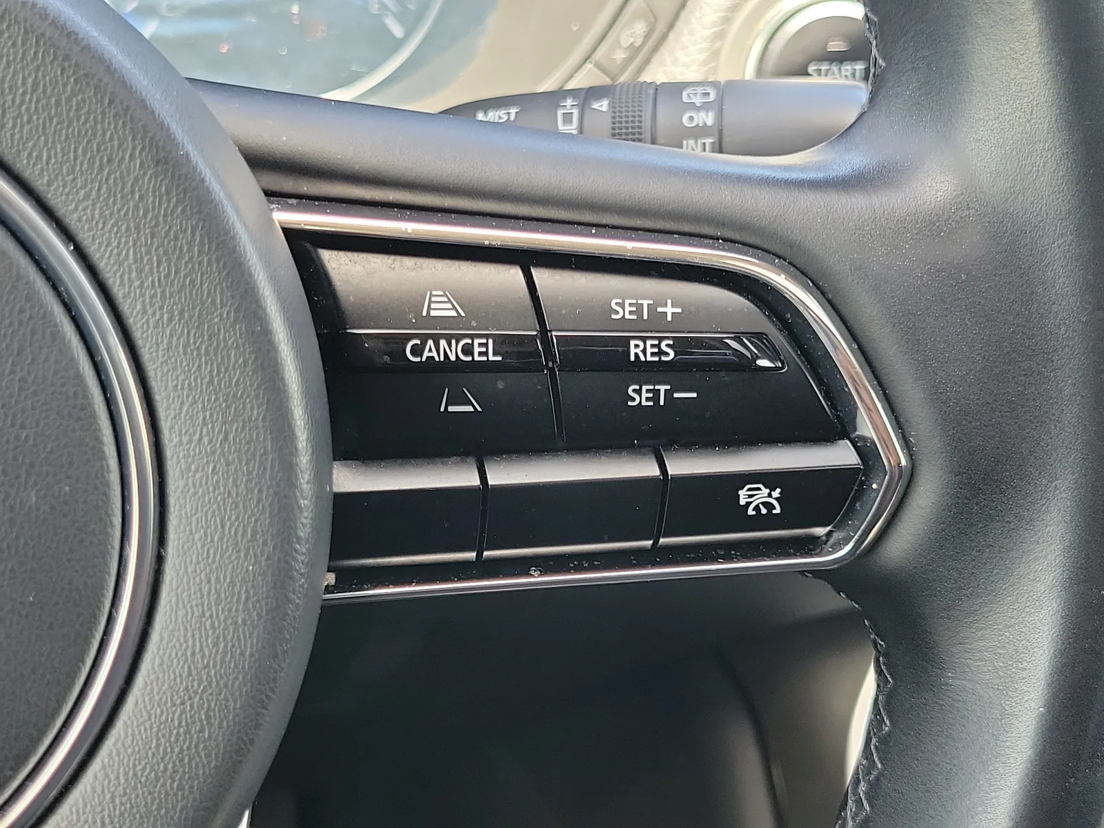 2024 Mazda CX-90 3.3 Turbo Preferred photo 29