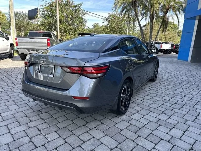 2025 Nissan Sentra SV photo 35