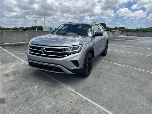 2022 Volkswagen Atlas Cross Sport 2.0T SE w/Technology photo 21