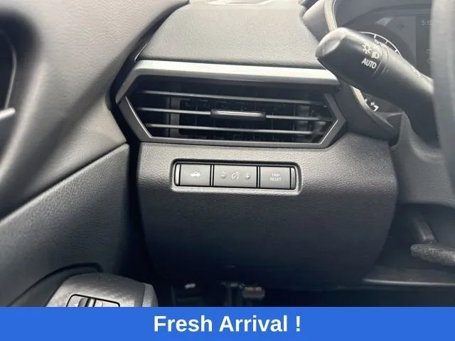 2025 Nissan Altima S photo 9