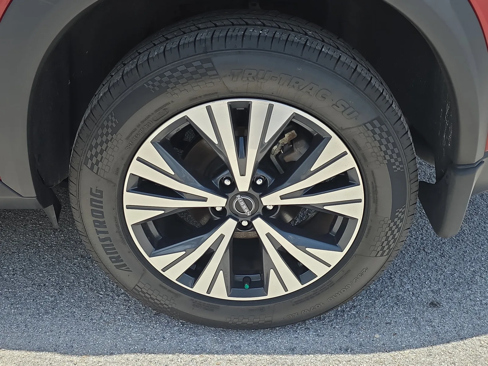 2023 Nissan Rogue SV photo 12