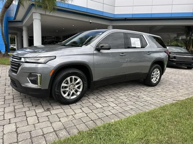 2023 Chevrolet Traverse LS photo 21