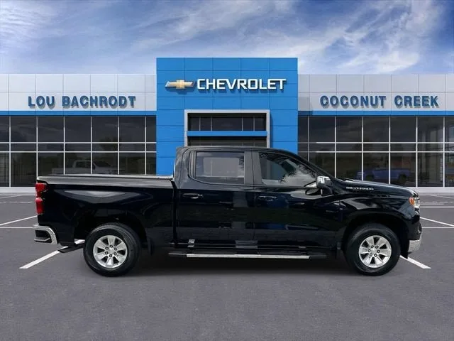 2023 Chevrolet Silverado 1500 LT photo 9