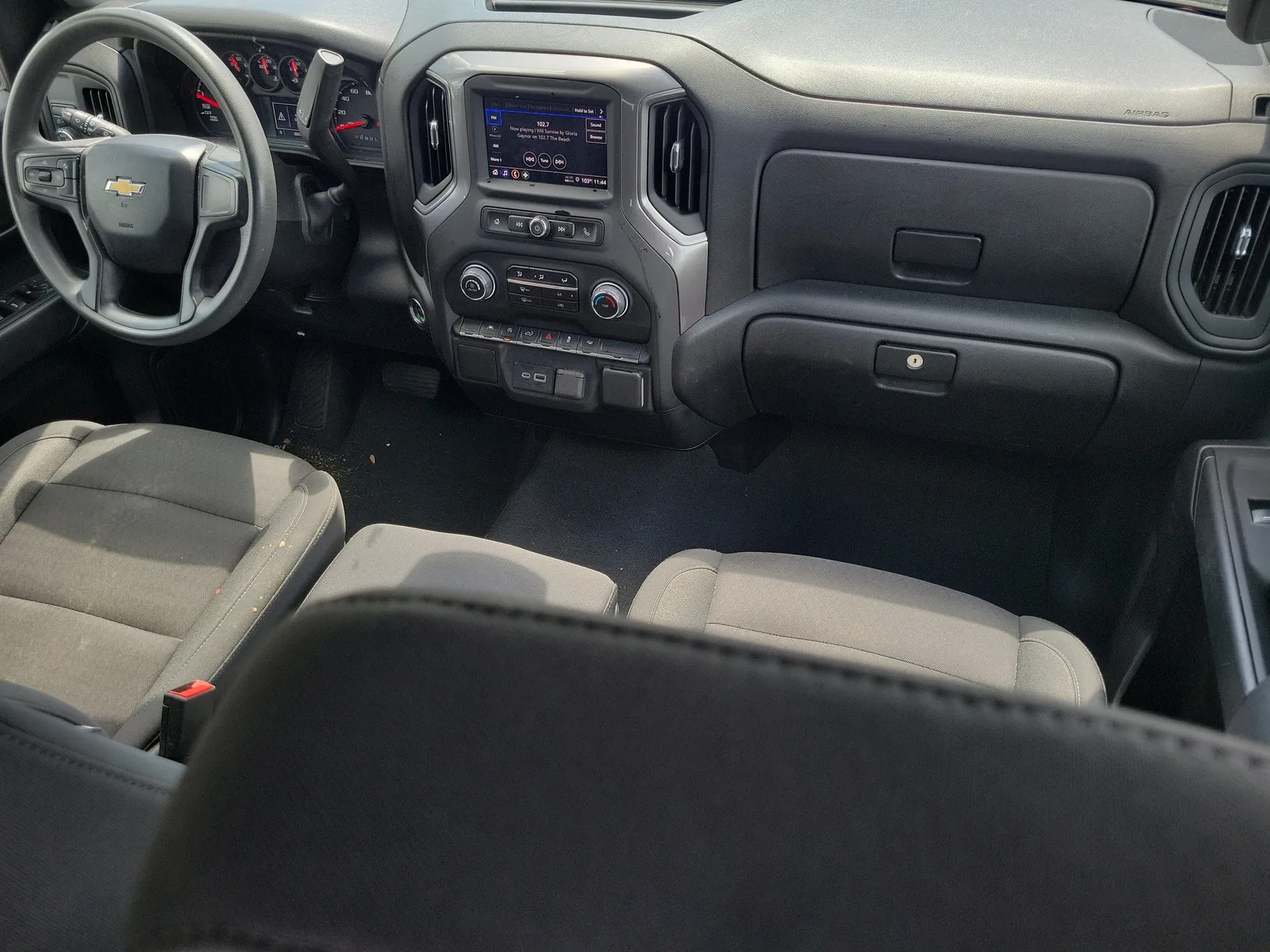 2025 Chevrolet Silverado 1500 Custom photo 8