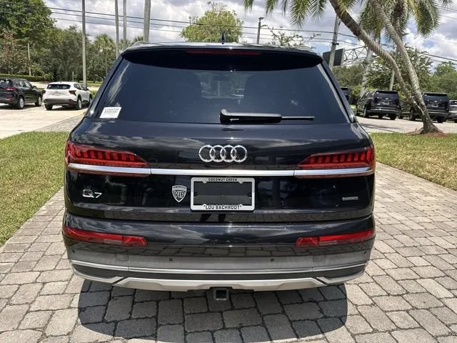2021 Audi Q7 Premium Plus photo 37
