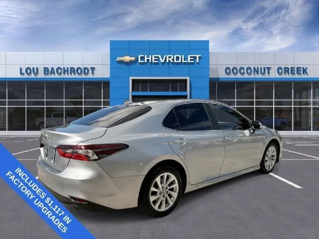 2023 Toyota Camry LE photo 8