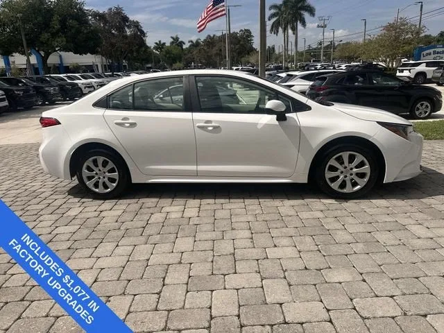2024 Toyota Corolla LE photo 14