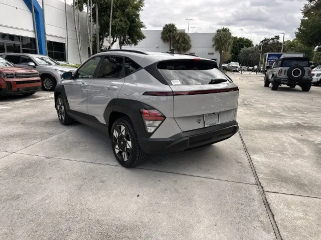 2025 Hyundai Kona SEL photo 34