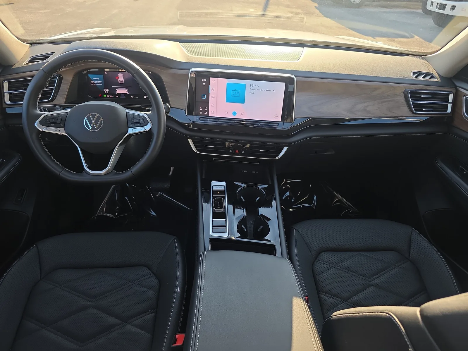 2026 Volkswagen Atlas 2.0T SE w/Technology photo 17