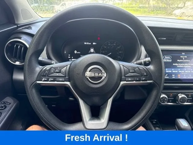 2023 Nissan Kicks SV photo 6