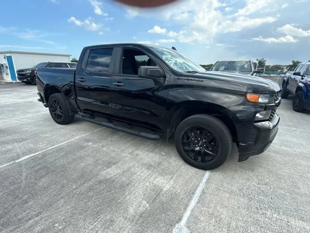 2022 Chevrolet Silverado 1500 LTD Custom photo 13