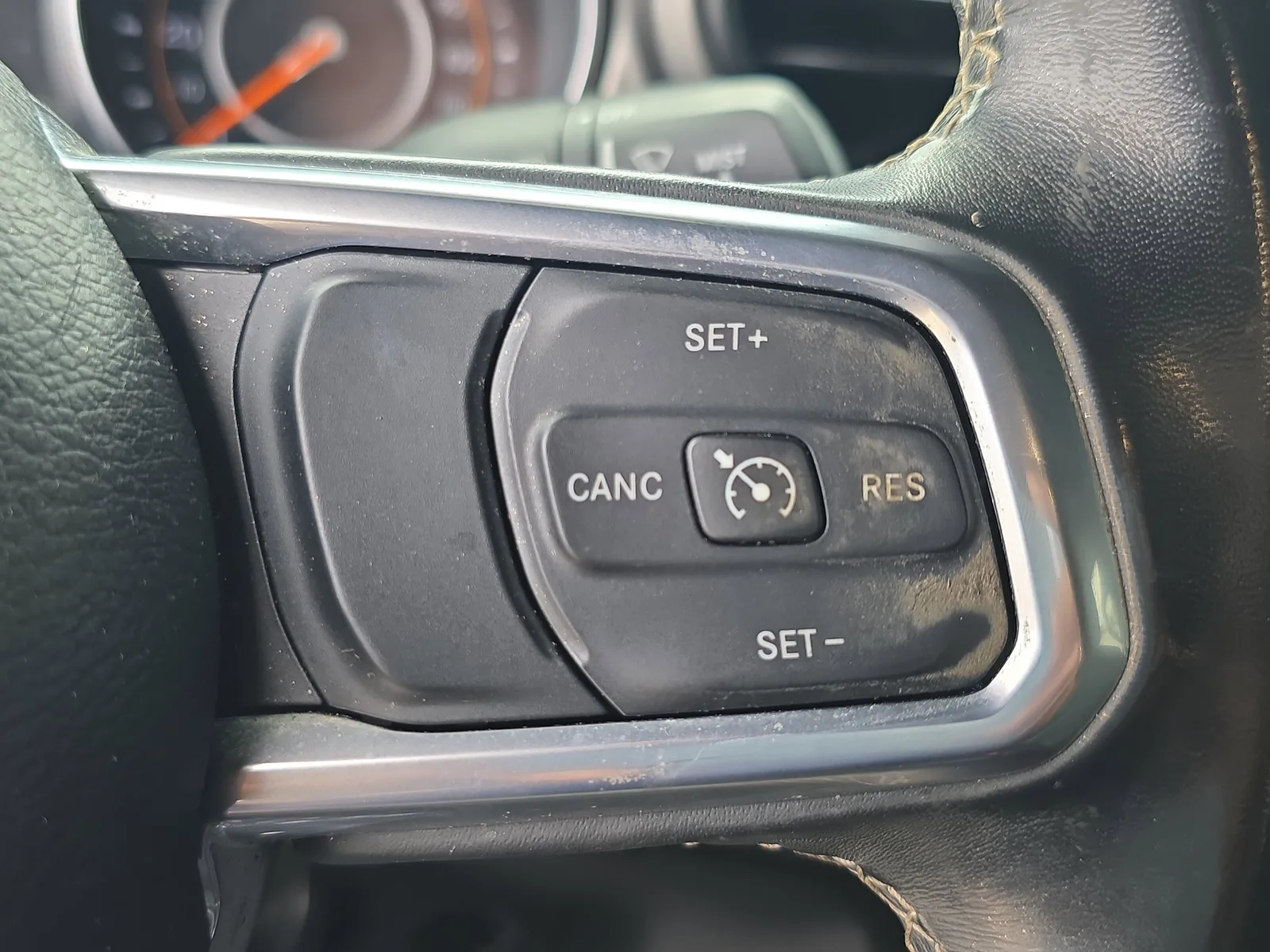 2020 Jeep Gladiator Sport S photo 30