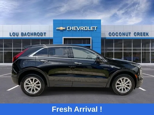 2023 Cadillac XT4 Luxury photo 9