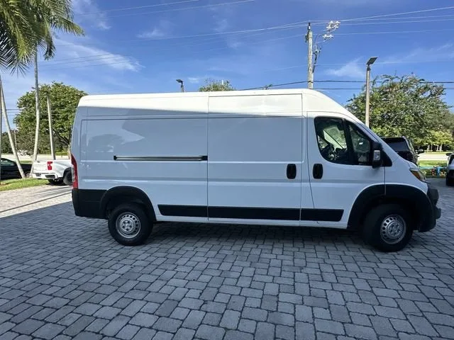 2025 RAM ProMaster Cargo Van Tradesman photo 14