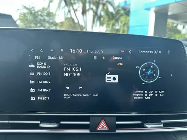 2024 Hyundai Elantra SEL photo 25