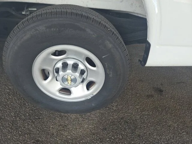 2025 Chevrolet Express Cargo WT photo 7