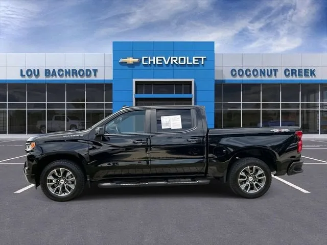 2023 Chevrolet Silverado 1500 RST photo 5