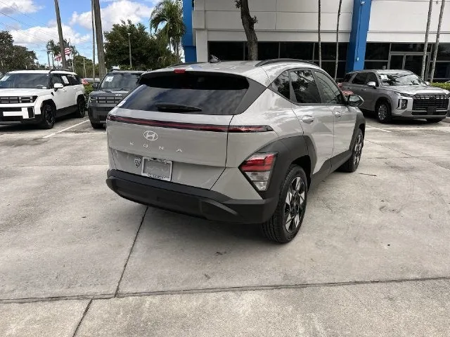 2025 Hyundai Kona SEL photo 37
