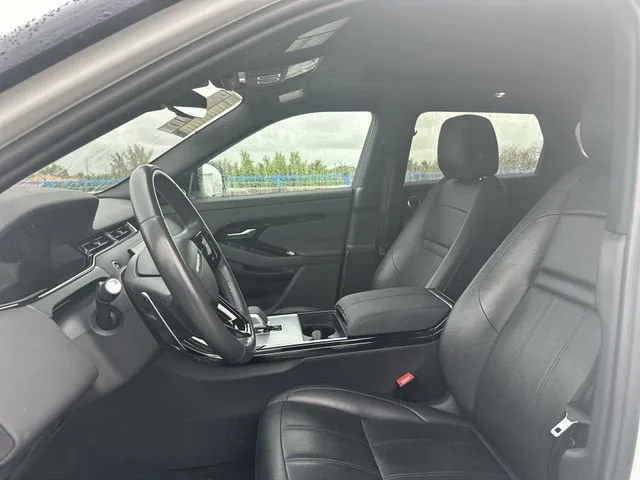 2024 Land Rover Range Rover Evoque Core S photo 23