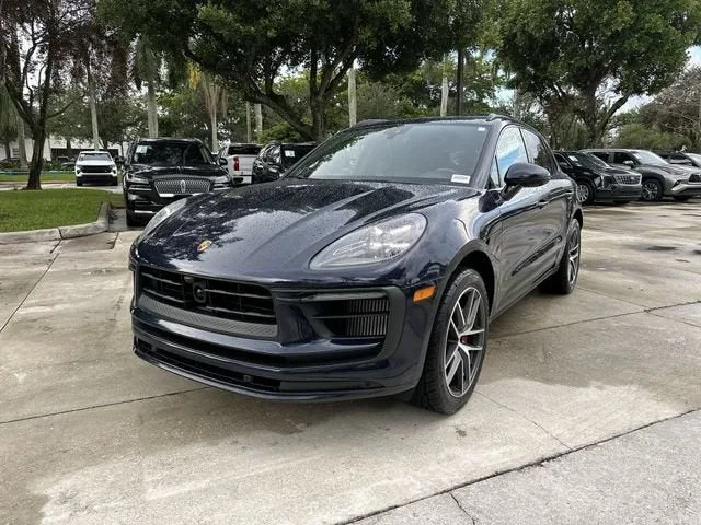2023 Porsche Macan S photo 20