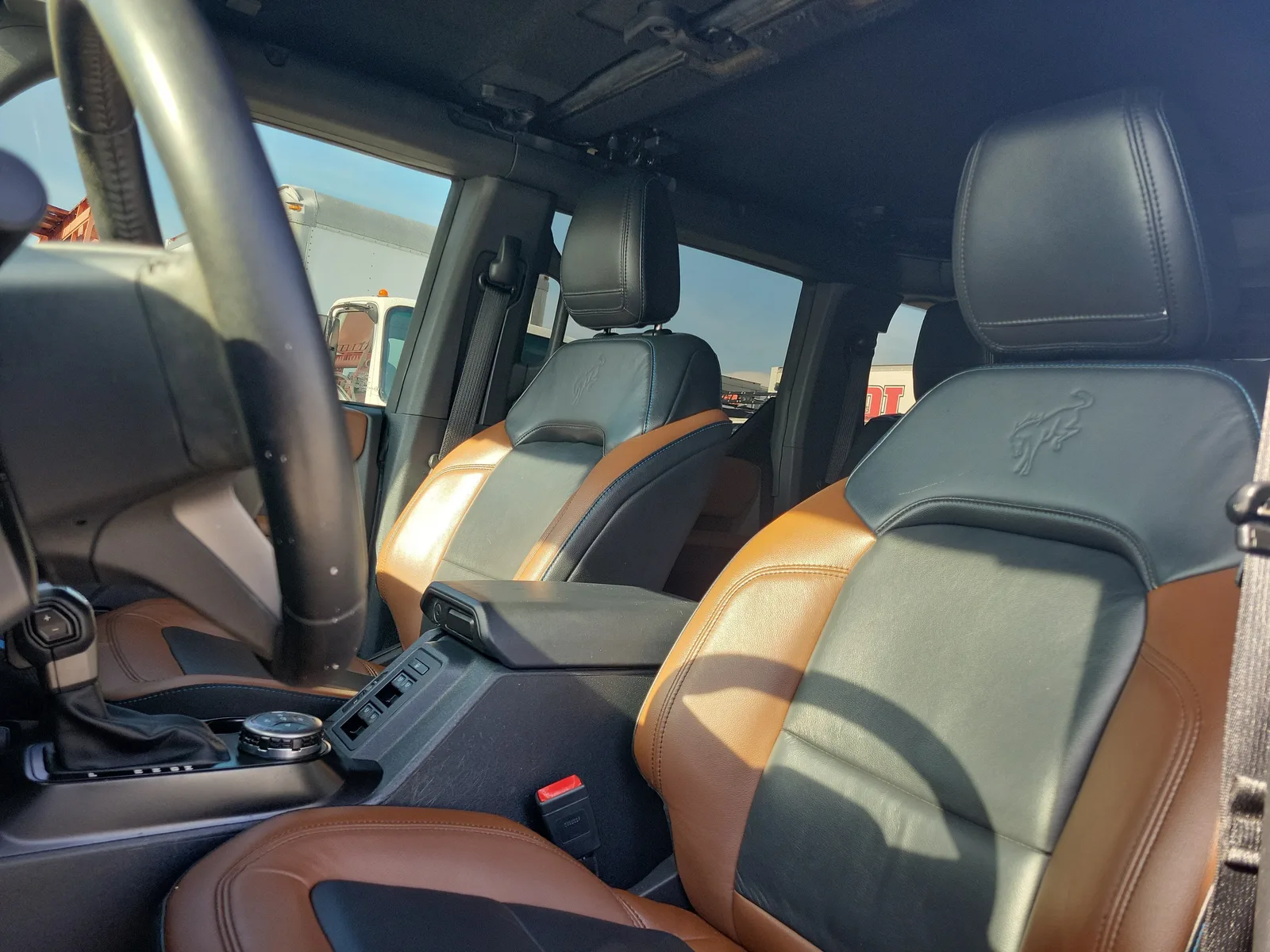 2022 Ford Bronco Base photo 21