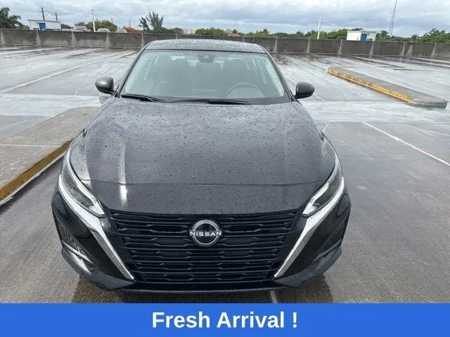 2025 Nissan Altima S photo 14
