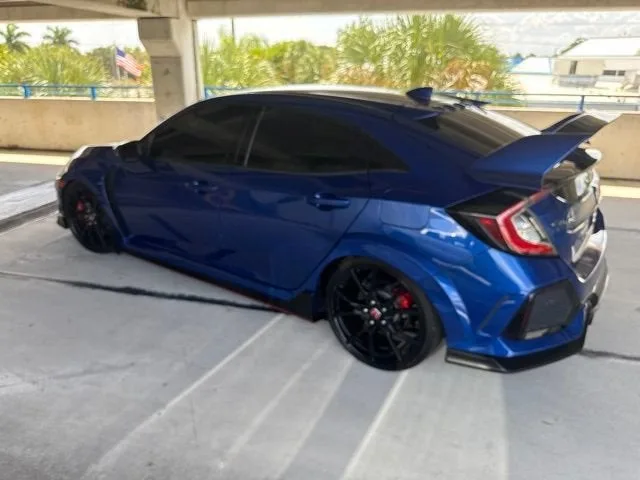 2019 Honda Civic Type R Touring photo 18