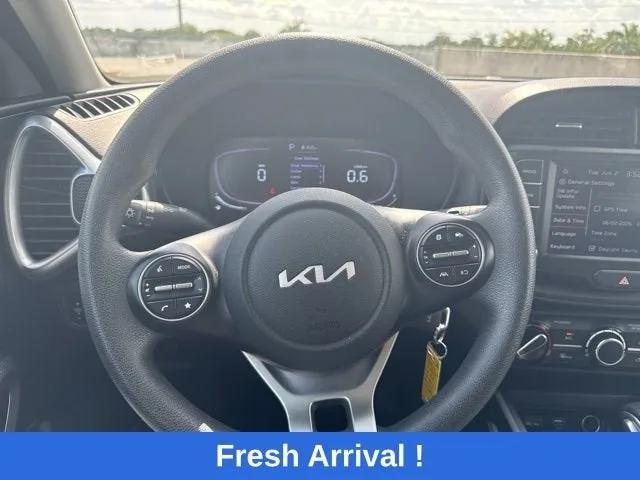 2024 Kia Soul LX photo 6
