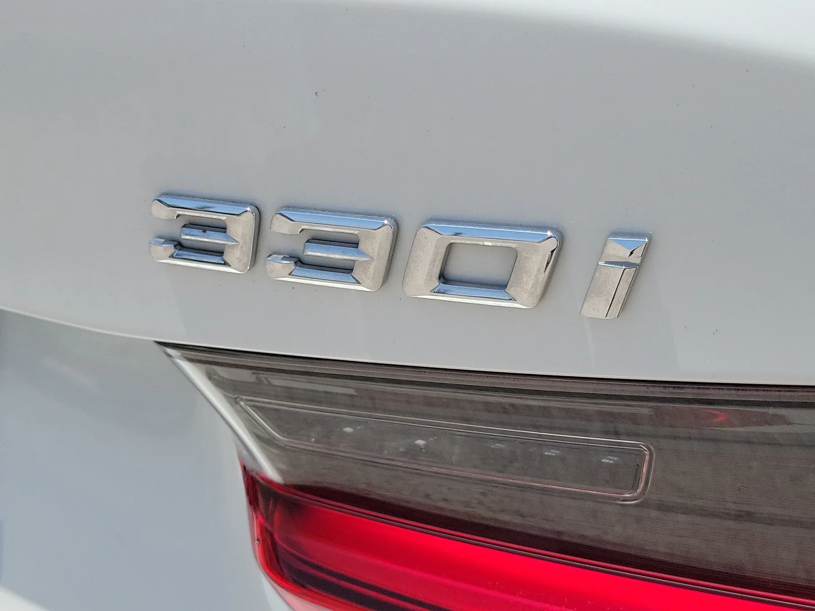 2023 BMW 3 Series 330i photo 11
