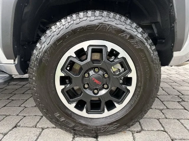 2025 Toyota 4Runner SR5 photo 11