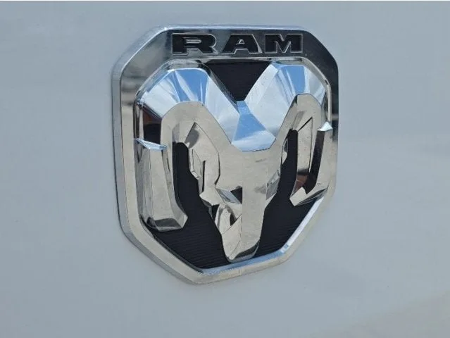 2025 RAM ProMaster Cargo Van Tradesman photo 9