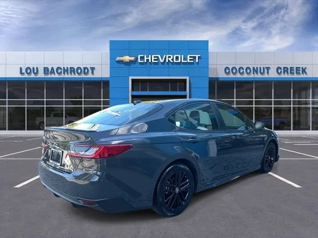 2025 Toyota Camry LE photo 8