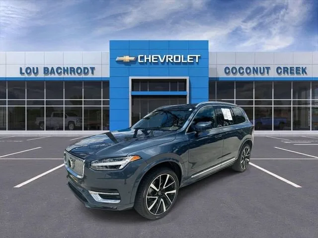 2023 Volvo XC90 Plus photo 4