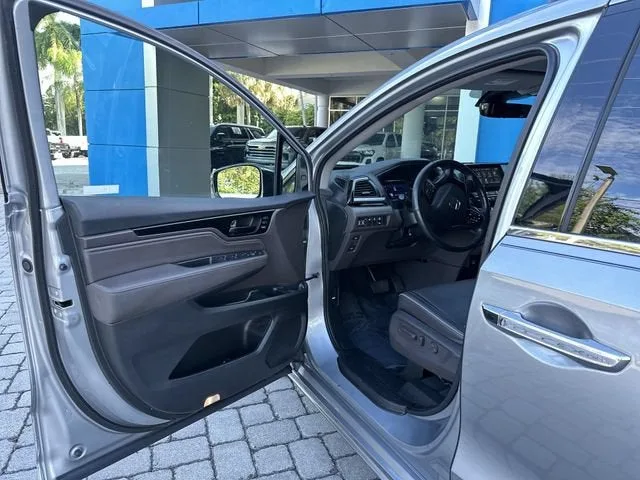 2024 Honda Odyssey Elite photo 22