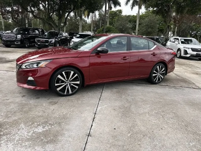 2022 Nissan Altima 2.5 SR photo 31