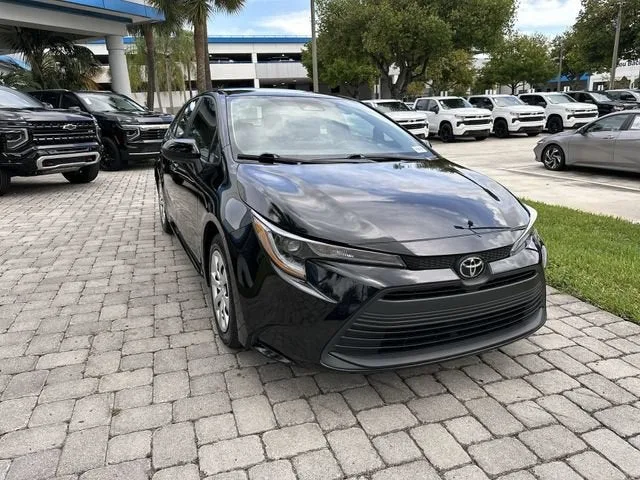 2024 Toyota Corolla LE photo 17