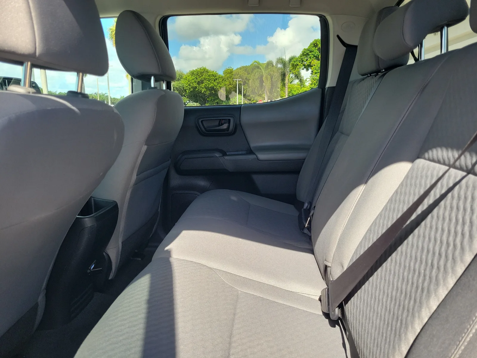 2022 Toyota Tacoma 2WD SR photo 14