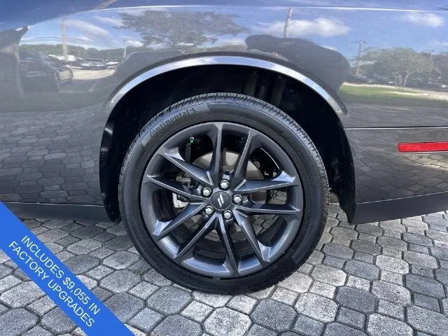2022 Dodge Challenger GT photo 11