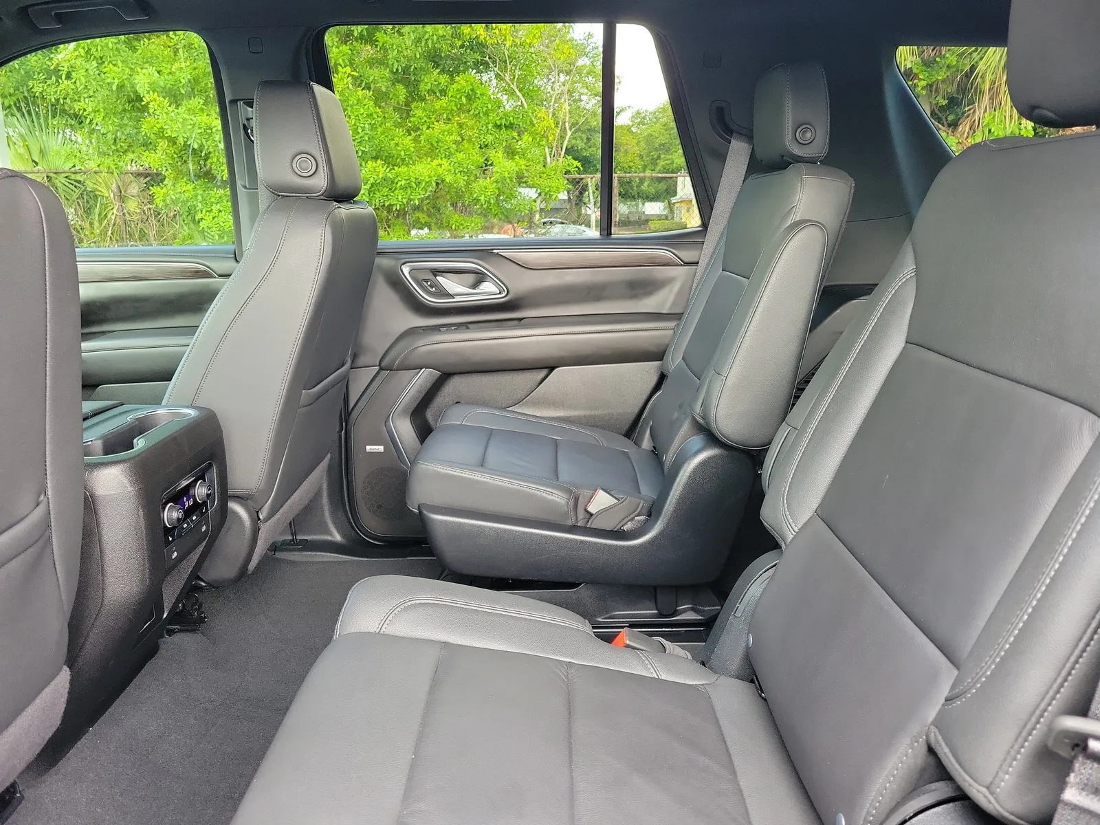 2024 Chevrolet Tahoe LT photo 13